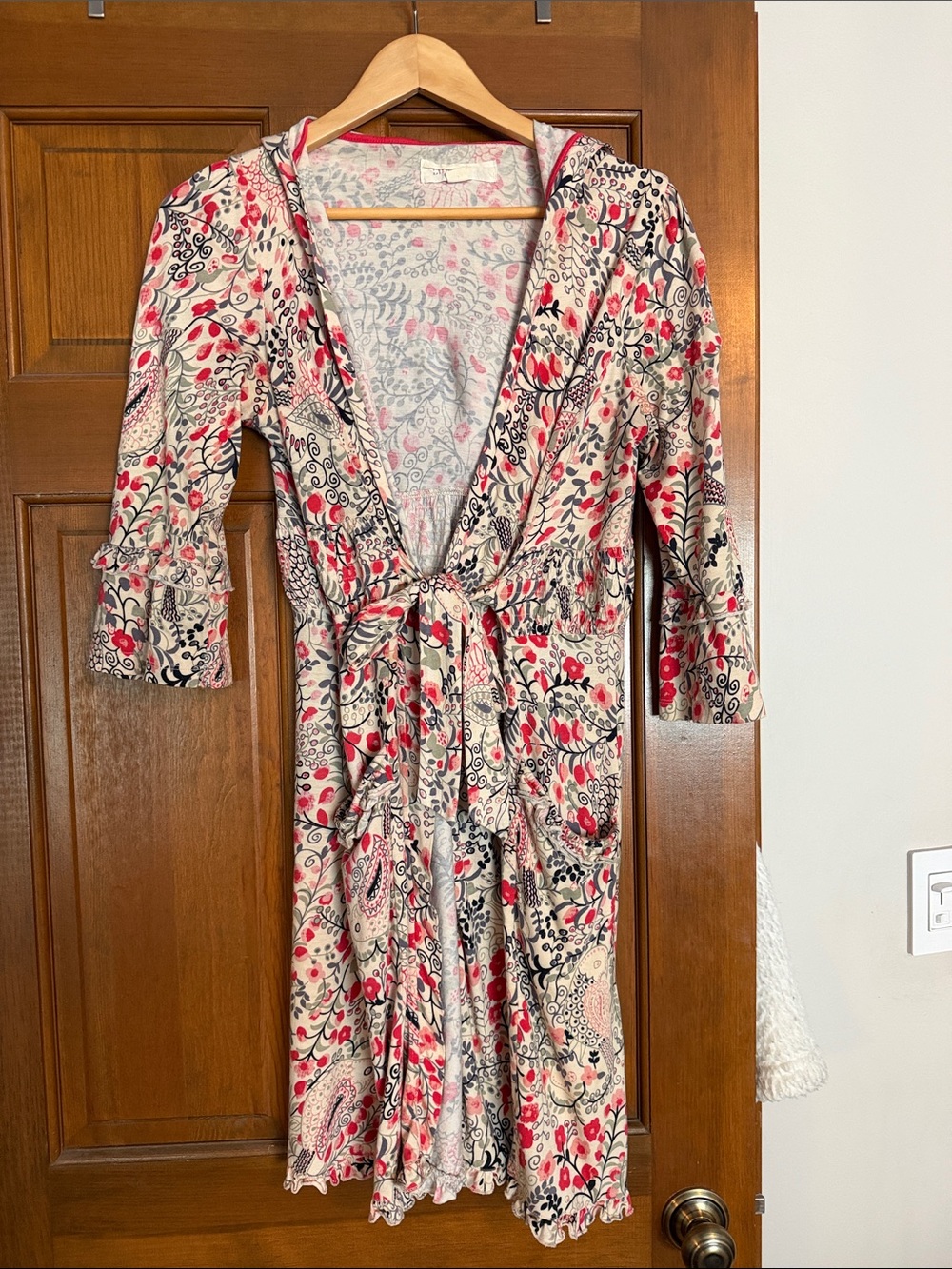 Floral Tie-Waist Anthropologie robe - Cream & Red